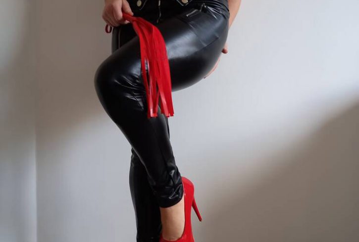 Είμαι η Σάντρα callgirl 24 ετών. Κάνω και αυταρχικά για άντρες που θέλουν και το 'κάτι άλλο'. - Εικόνα2