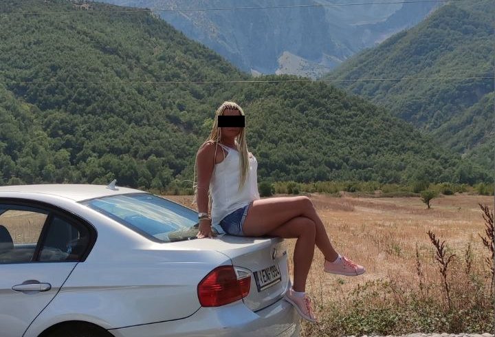 Έρικα 30 ετών, !.77 ύψος με φυσικό χορταστικό στήθος - Εικόνα3
