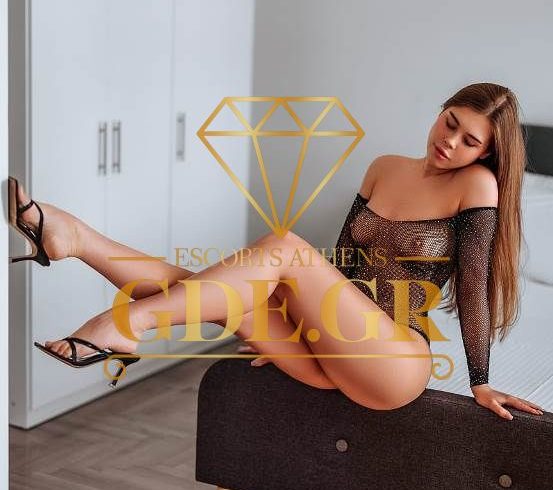HOT-UKRAINIAN-BABY-VISITA-IN-ATHENS-ELIZABETH-3