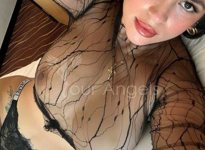 Elli-escort-(5)
