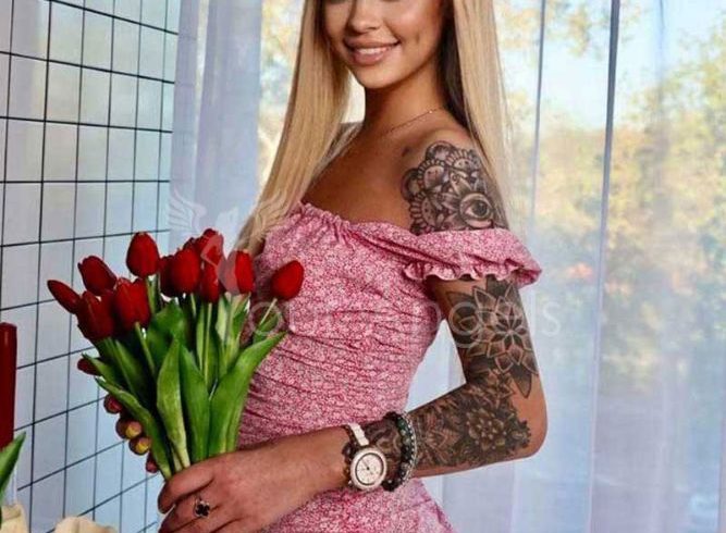 Julia-escort-(3)