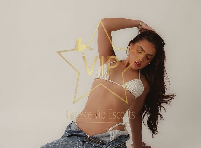 ESCORT-ATHENS-LAURA-SEXY-GIRL-PETITE-ESCORTS-GR-1