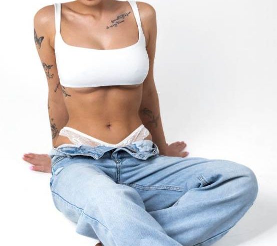 SENSUAL BUSTY SKINNY EROTIC ESCORT IN ATHENS SELENA (4)