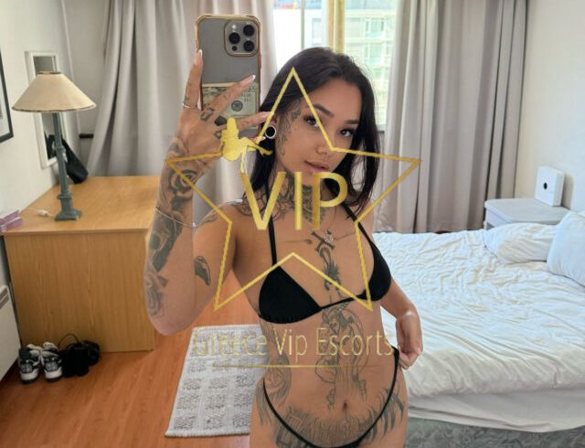 cropped-ESCORT-ATHENS-LOVE-SUGAR-SEXY-GIRL