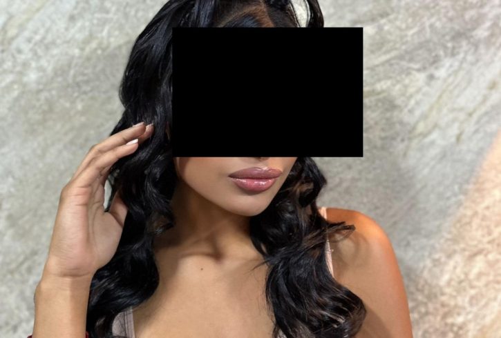 Αστέρι στη πόλη μας με καυτό κορμί! - Εικόνα1