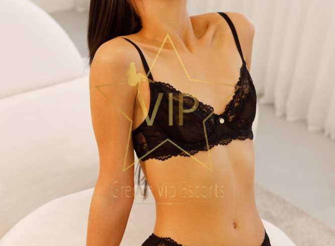 ATHENS-ESCORTS-ANTONIA-STAR-ESCORT-GLAMOUR-GIRL-3
