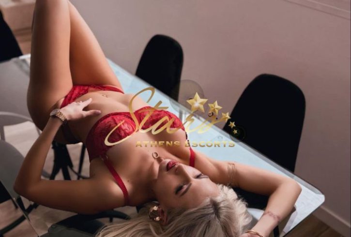 INTERNATIONAL-ESVORTS-GIRLS-ELINA-2