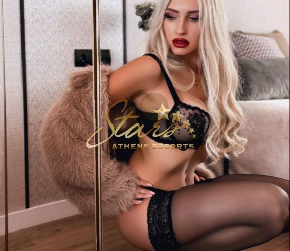 INTERNATIONAL-ESVORTS-GIRLS-ELINA-1